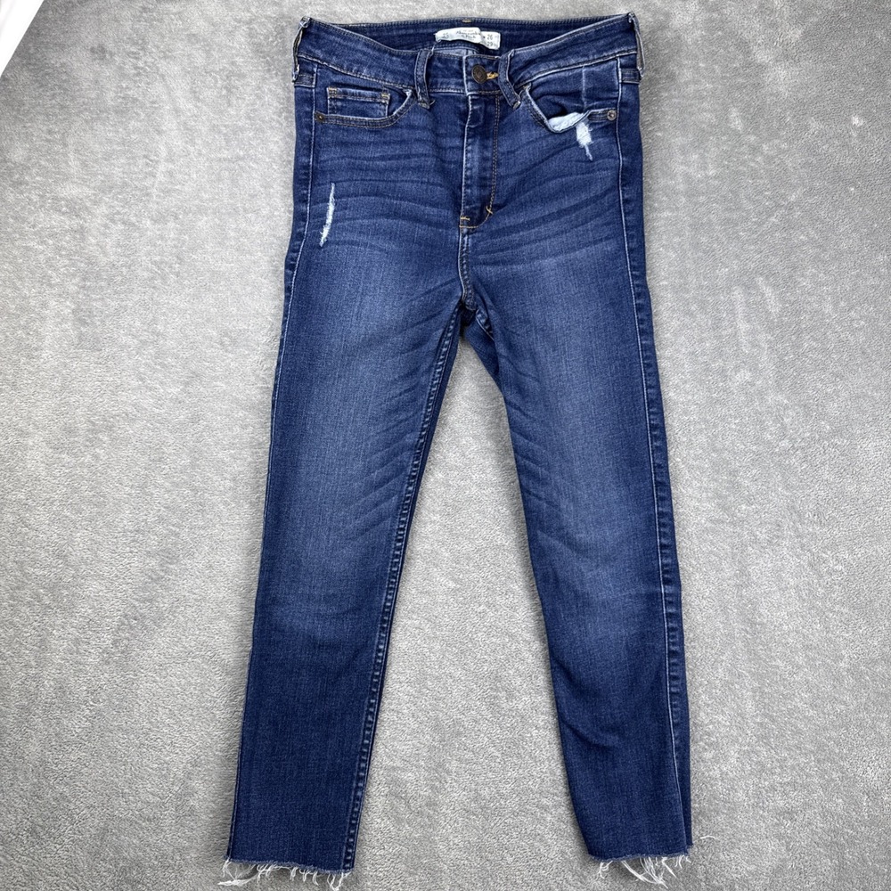 ABERCROMBIE & FITCH 26w, 29L Women's 2S Blue Denim Straight Leg Jeans Pants Fray